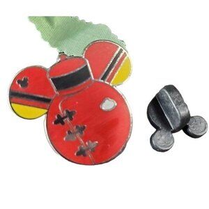 Disney Movie Ride Trading Pin Hidden Mickey Cast Member Uniform Brooch Jewelry